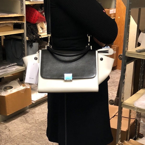 Celine Trapeze Handbag, black and white - Picture 3 of 6